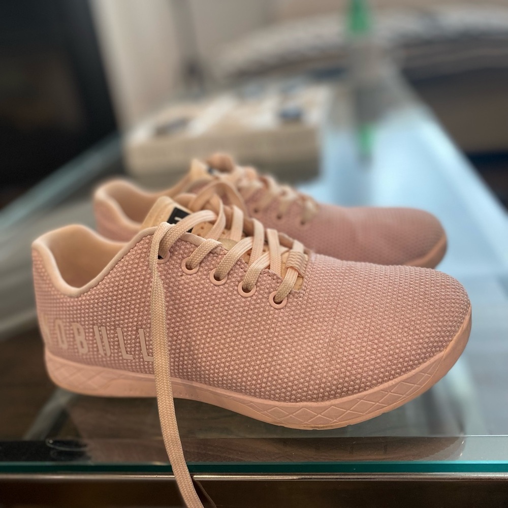 Nobull  size 9